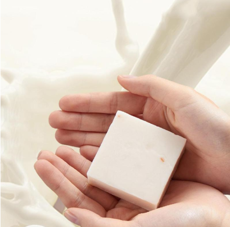 The Fragrant Rice Milk Cleansing Bar